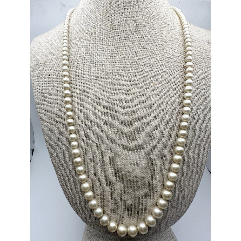 Vintage Glass Faux Pearl Graduated Necklace 14k Gold Clasp 24.5”